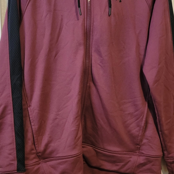 Under Armour, XL hoodie women's - Picture 2 of 5